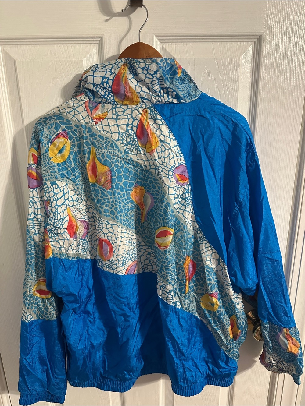 Blue Patterned Shell-Print Women's Raincoat - Picture 4 of 7